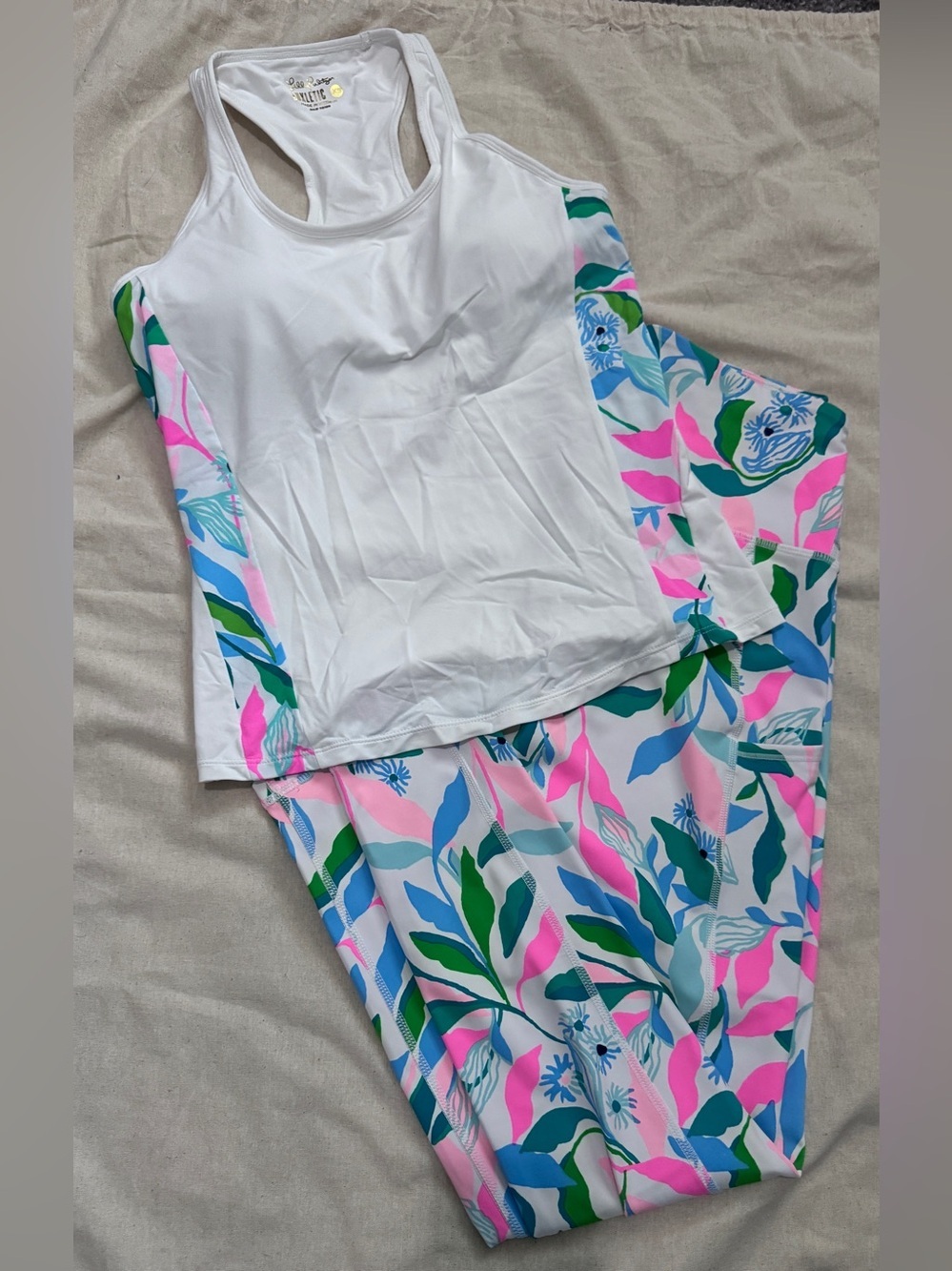 Lilly Pulitzer White Luxletic Racerback-XS/Weekender High Rise Midi Leggings-SM